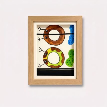 Children's Drawing Frame for A4 in Beige, Black and White with Front Opening for Display and Storage