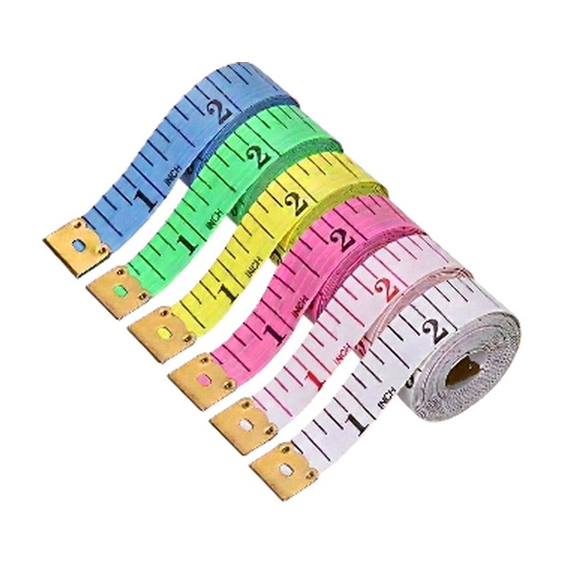 Maßband in Blau, Grün, Gelb, Weiß, Rosa und Schwarz mit deutlicher Markierung für flexible Verwendung